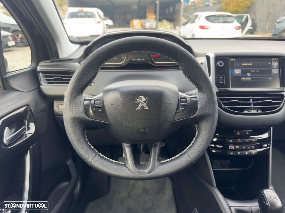 Peugeot 208 HDi 68 Access - 18