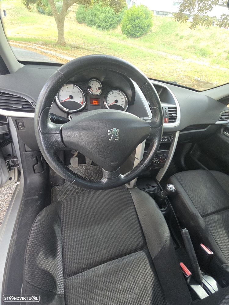 Peugeot 207 SW 1.4 Urban - 18