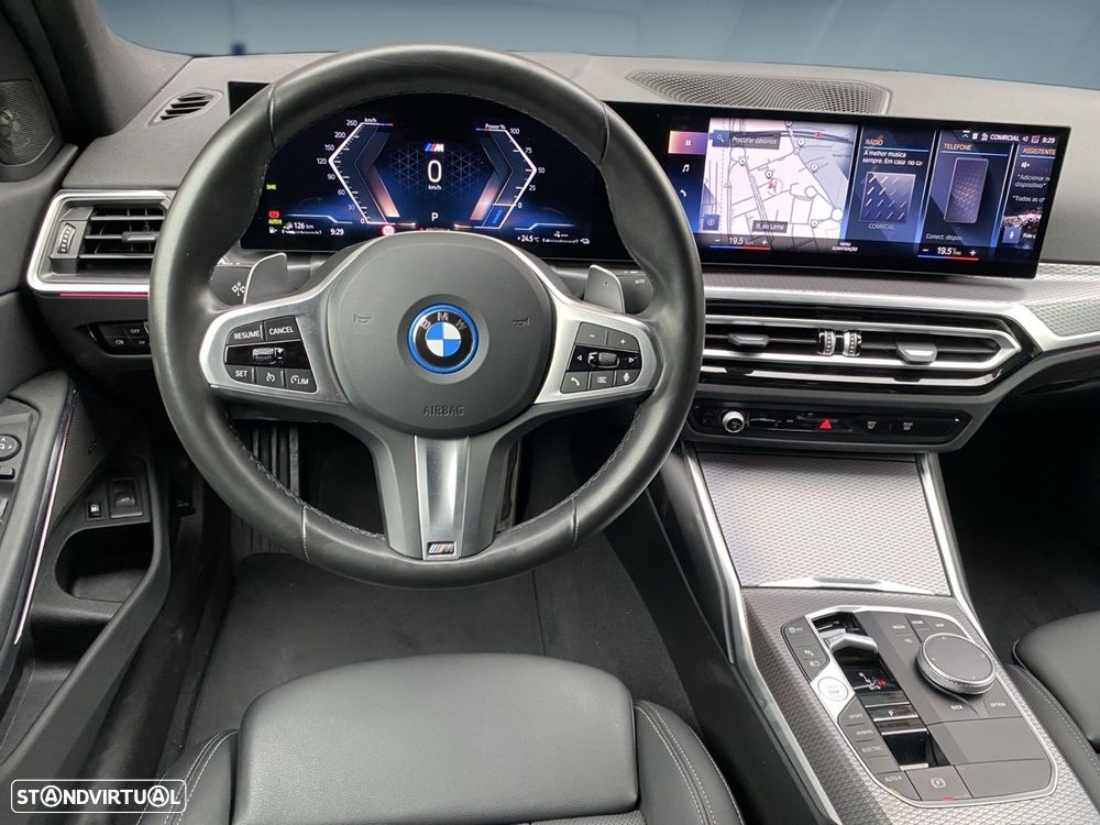 BMW 330 e Pack Desportivo M Pro Auto - 6