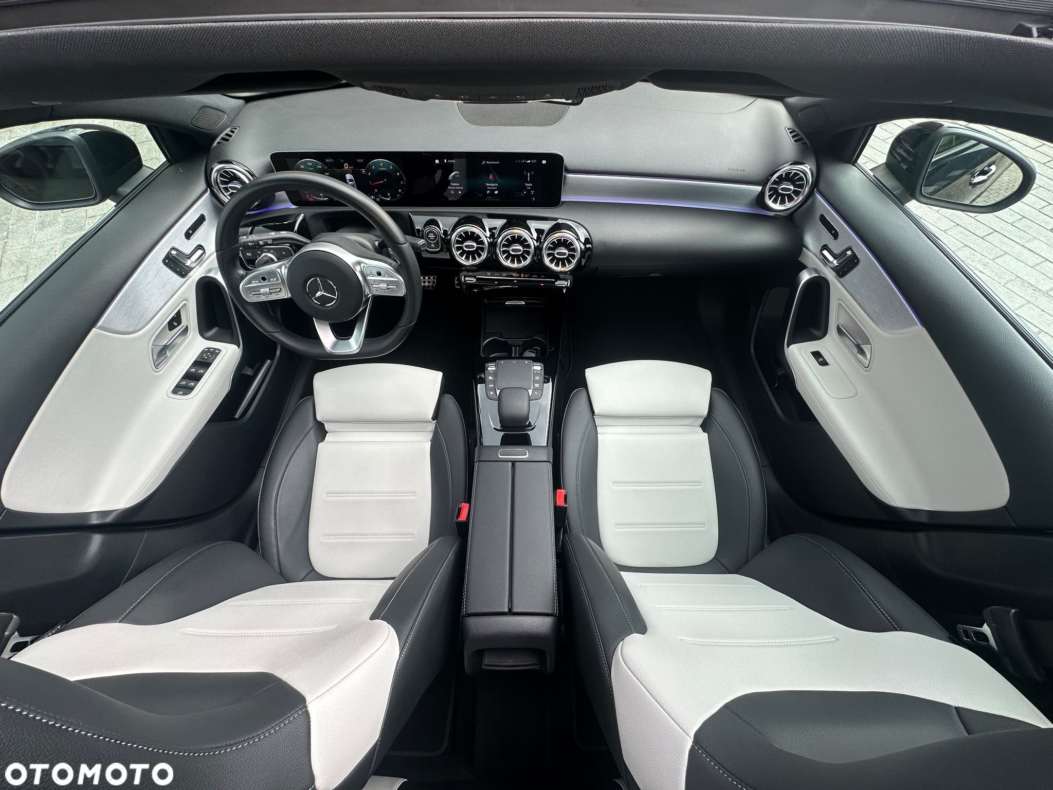 Mercedes-Benz Klasa A 200 AMG Line 7G-DCT - 1