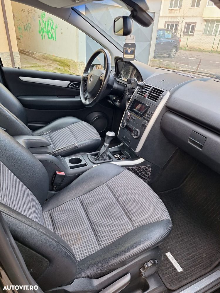 Mercedes-Benz A 170 Avantgarde - 8