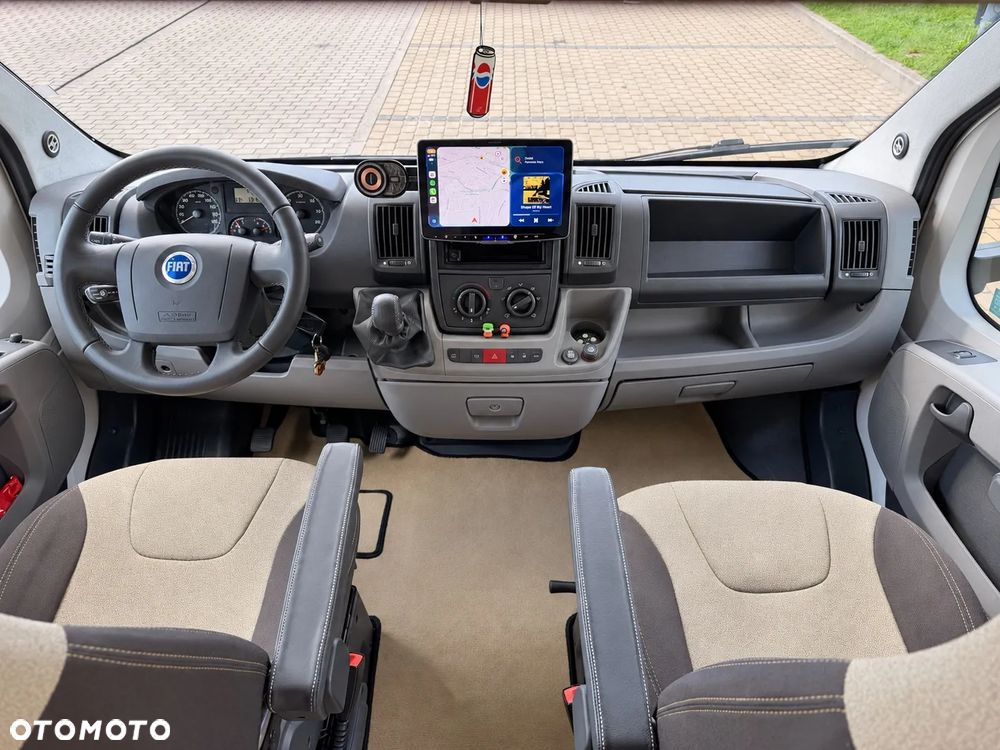 KNAUS SUN TRAVELLER - 12