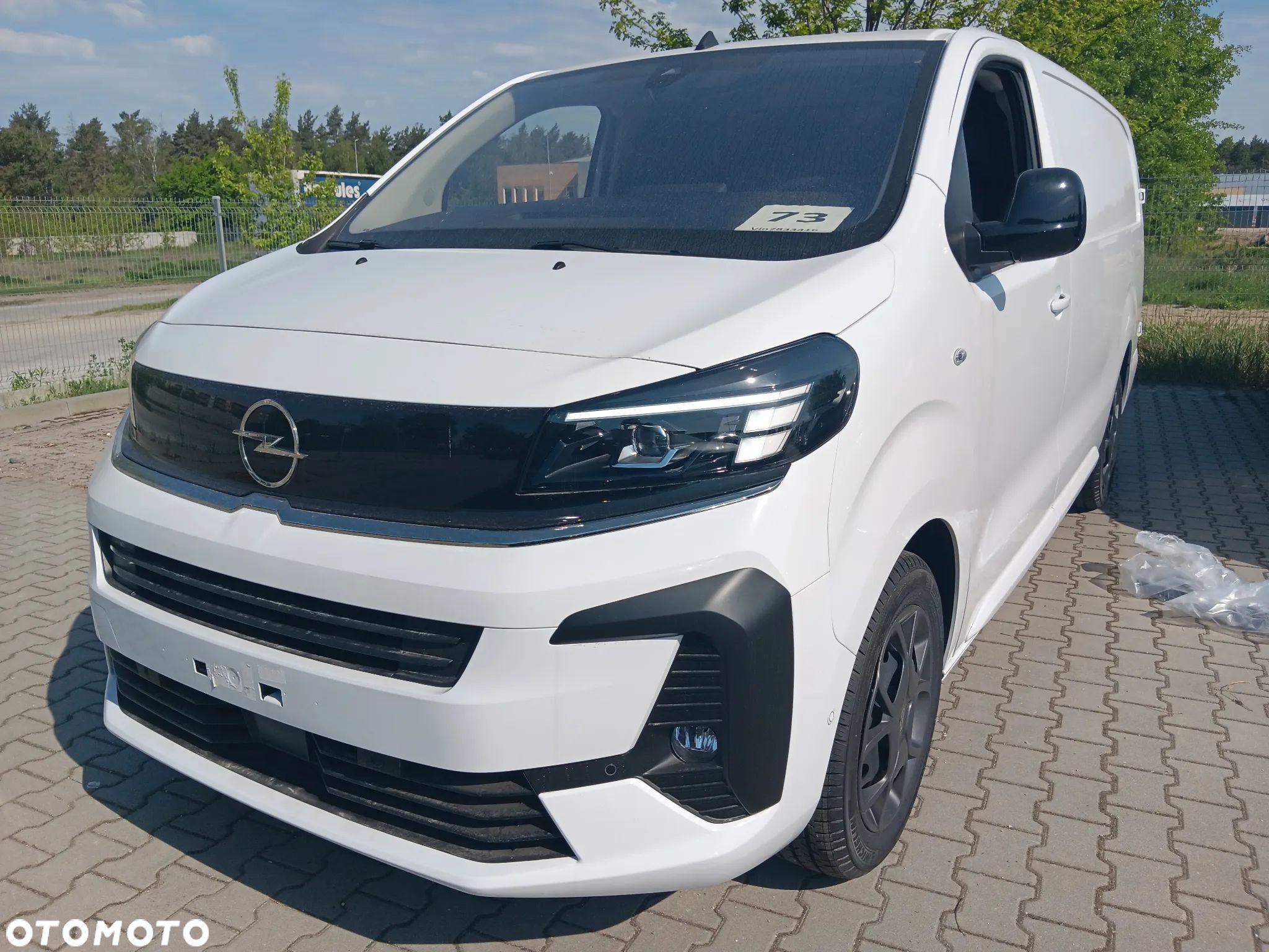 Opel Vivaro Furgon Extra Long - 1