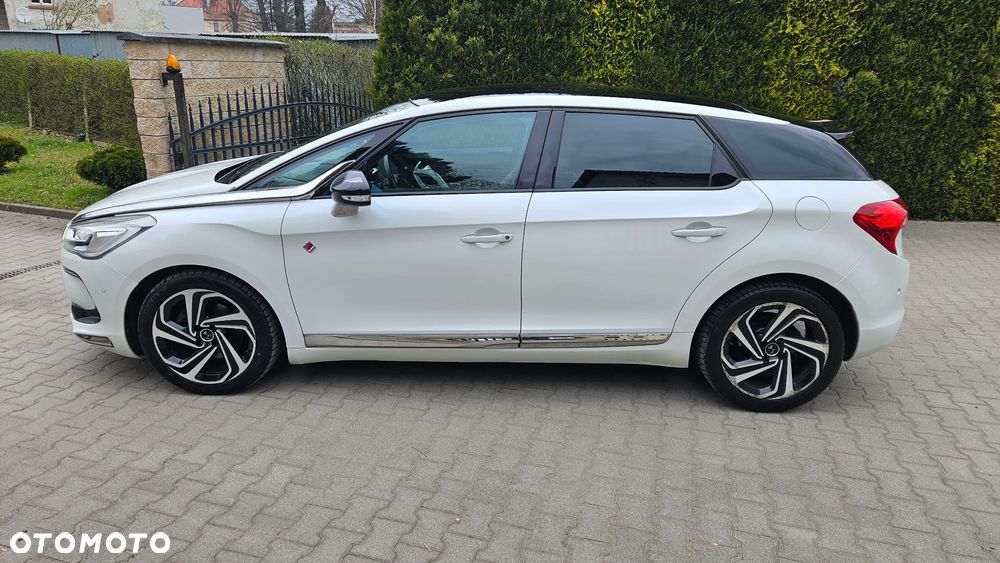 DS Automobiles DS 5 - 8
