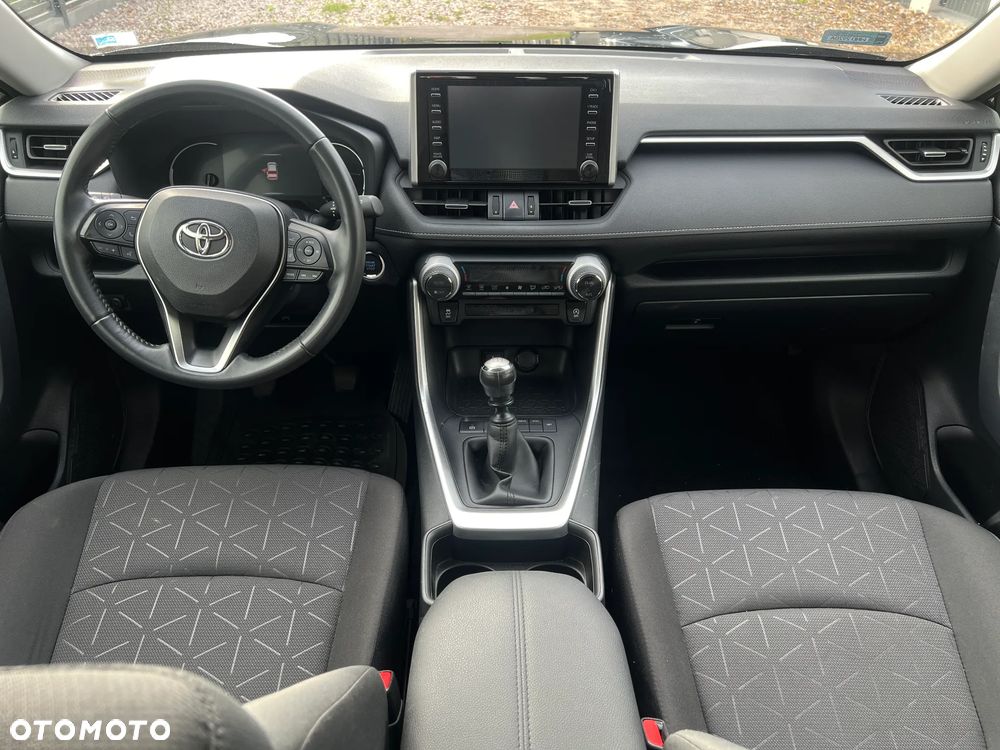 Toyota RAV4 2.0 Active 4x2 - 24