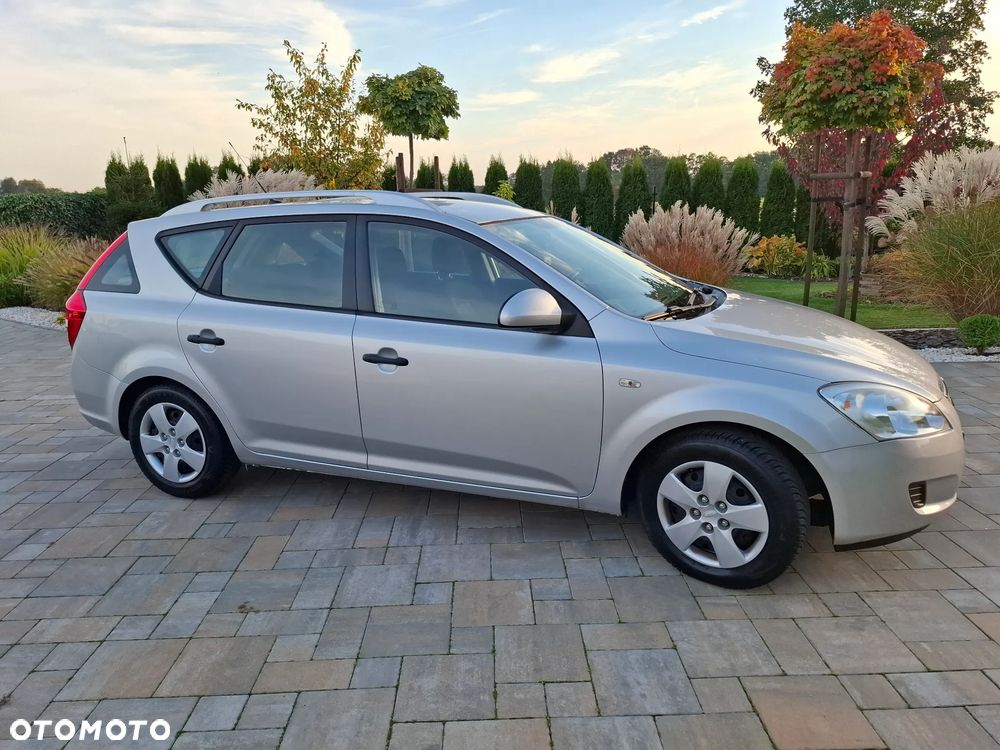 Kia Ceed 1.6 CVVT LX - 24