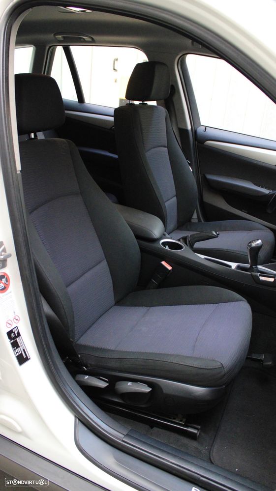 BMW X1 sDrive18d Sport Line - 12