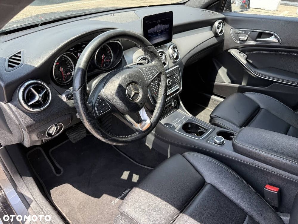 Mercedes-Benz CLA 250 4-Matic Sport - 9