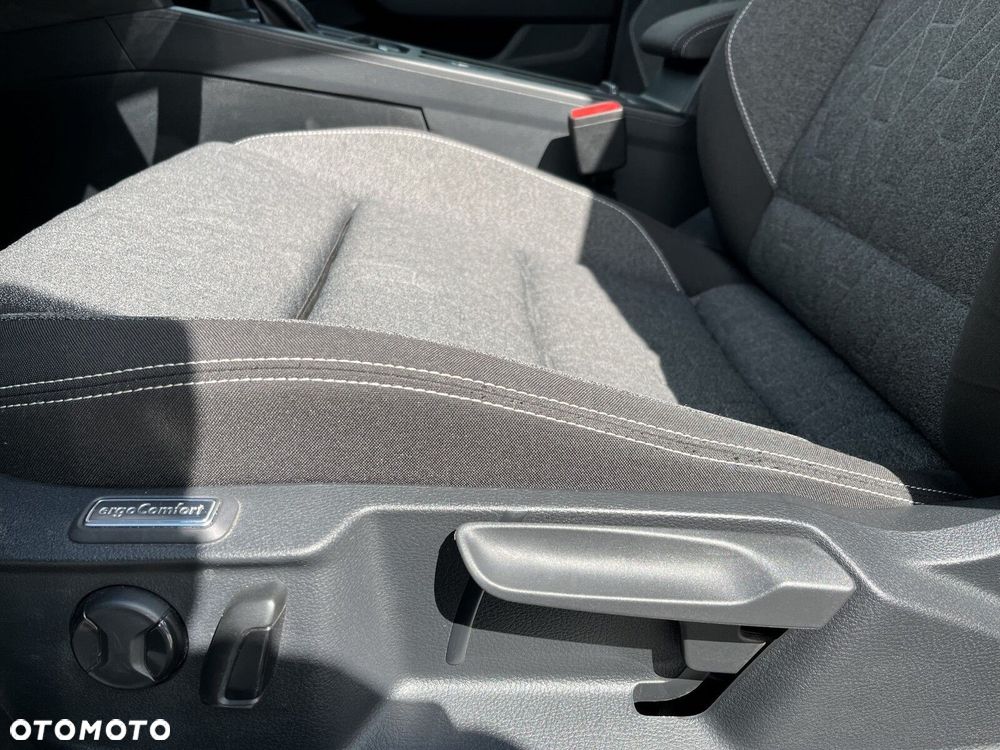 Volkswagen Passat Variant 1.5 TSI EVO Business DSG - 13