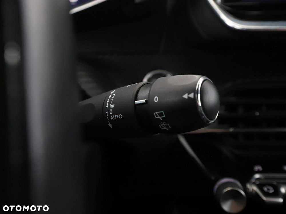 Peugeot 2008 1.2 PureTech GT Line S&S - 35
