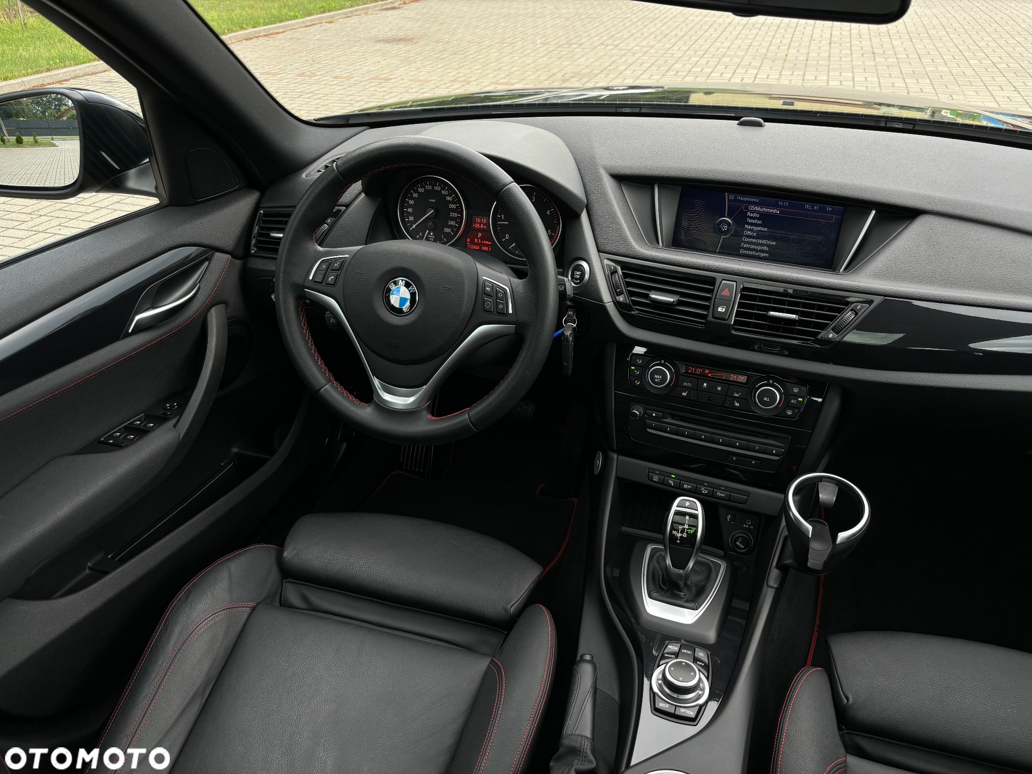 BMW X1 xDrive20d Sport Line - 36