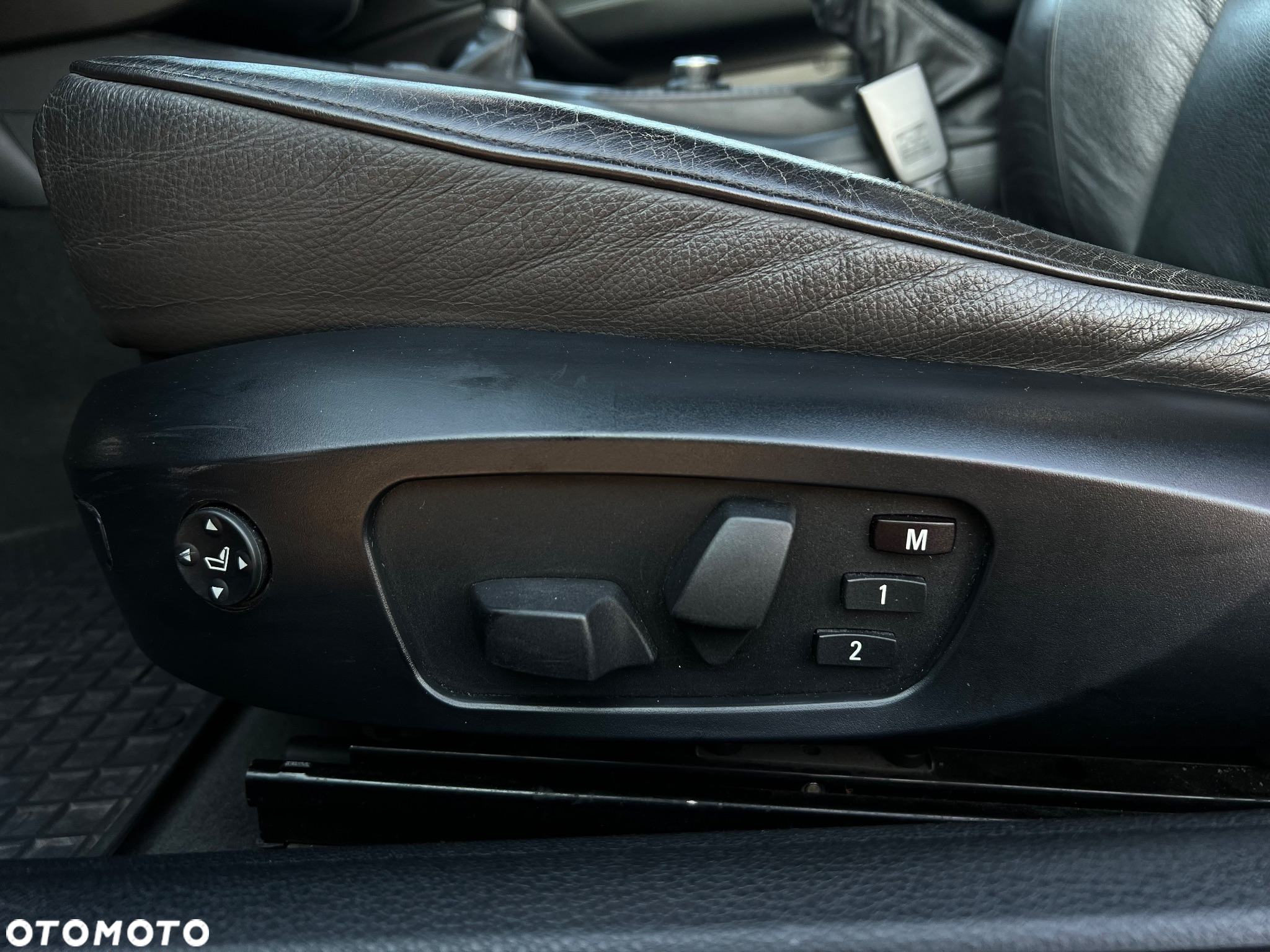 BMW Seria 1 123d - 14