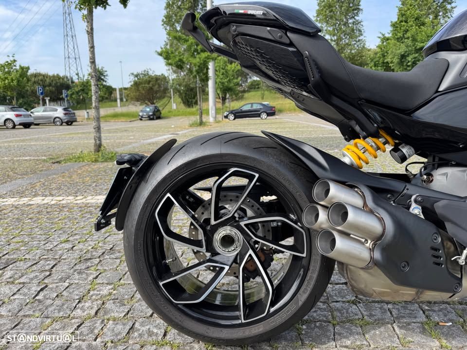 Ducati Diavel V4 Thrilling Black - 18