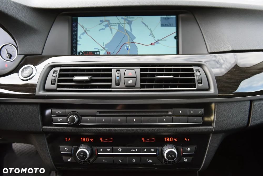 BMW Seria 5 520d - 22