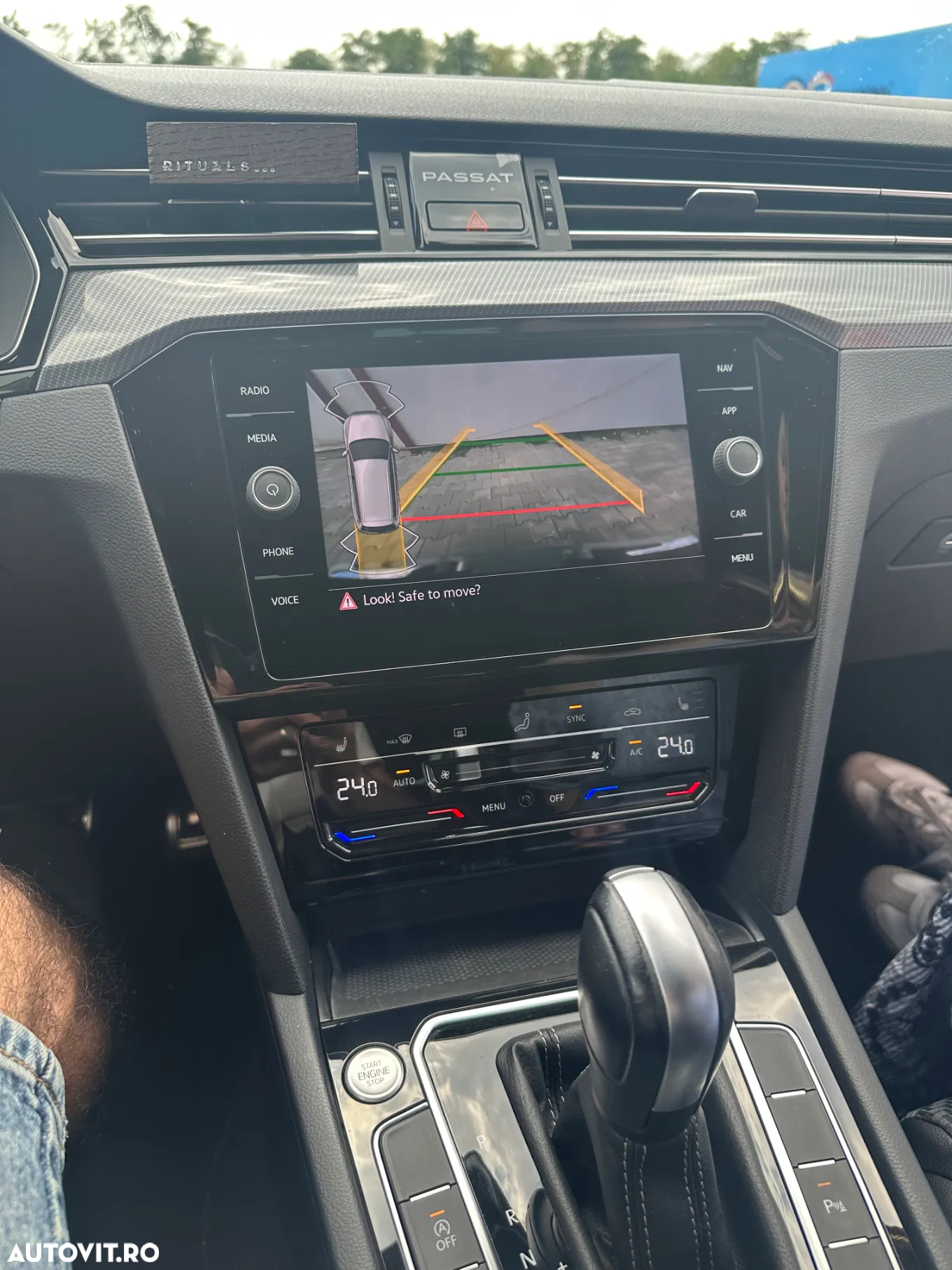 Volkswagen Passat 2.0 TDI SCR DSG - 9