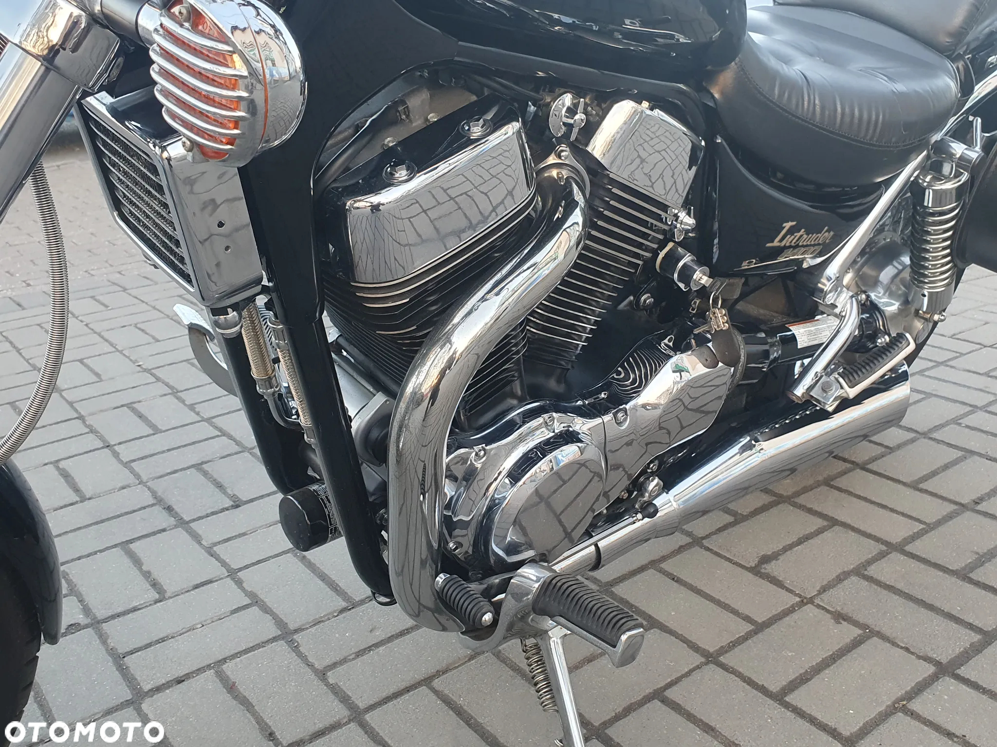 Suzuki Intruder - 31