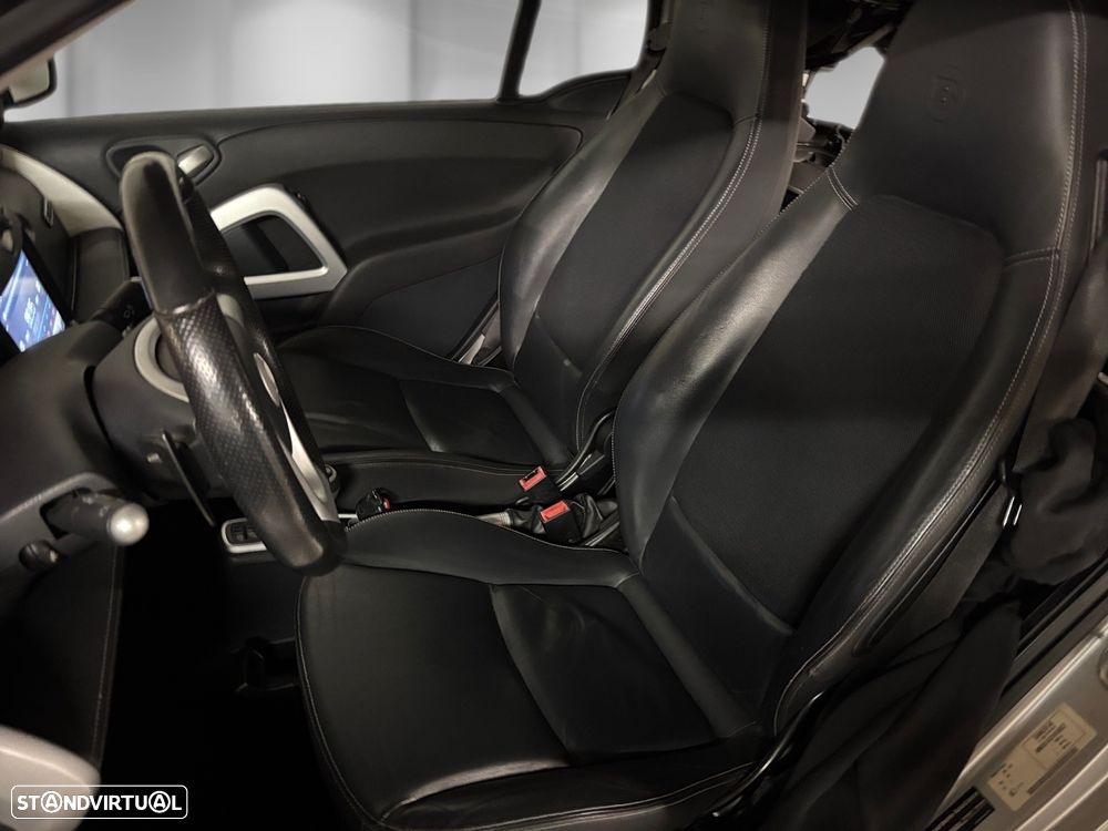 Smart Fortwo Cabrio 1.0 T Brabus Xclusive - 5