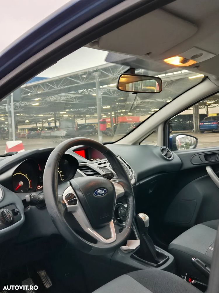 Ford Fiesta 1.25i Titanium - 8