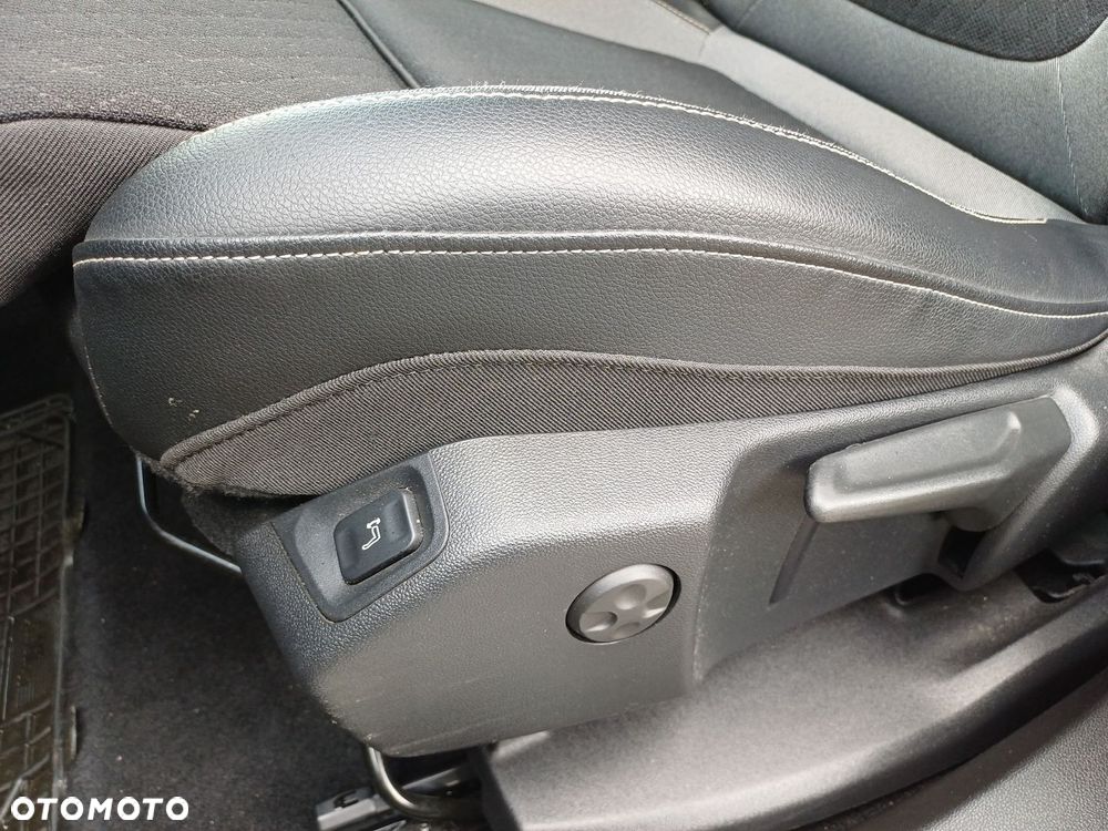 Opel Grandland X 1.6 T Elite S&S - 25