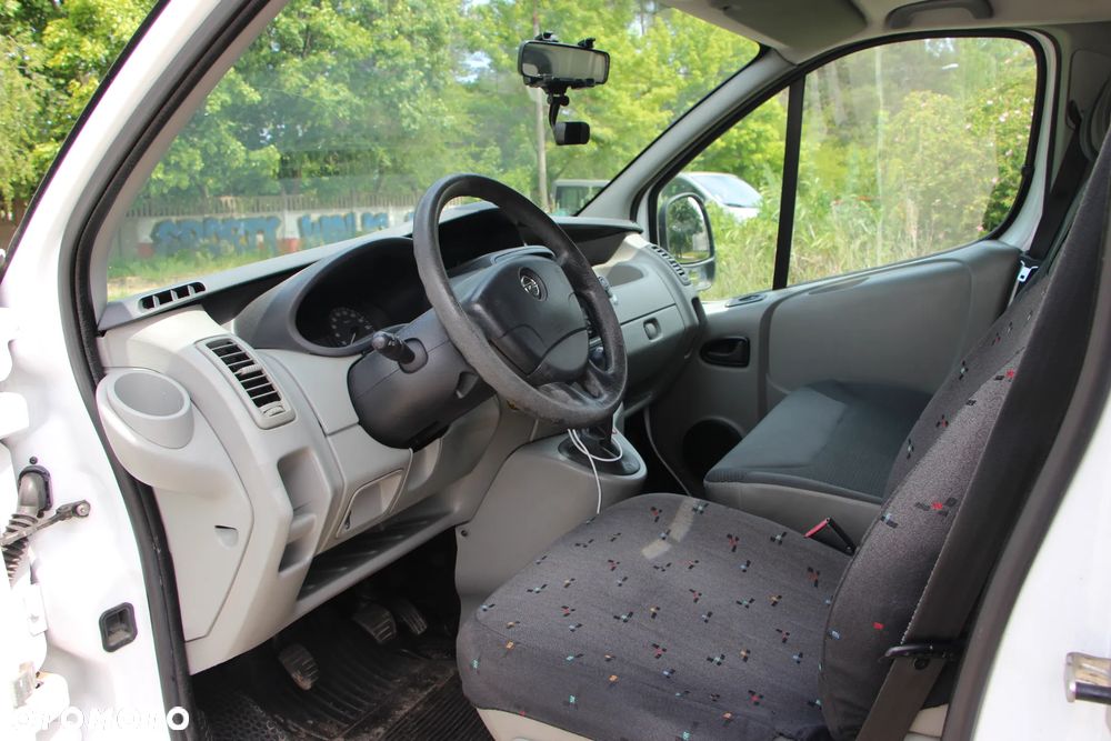 Opel Vivaro - 9