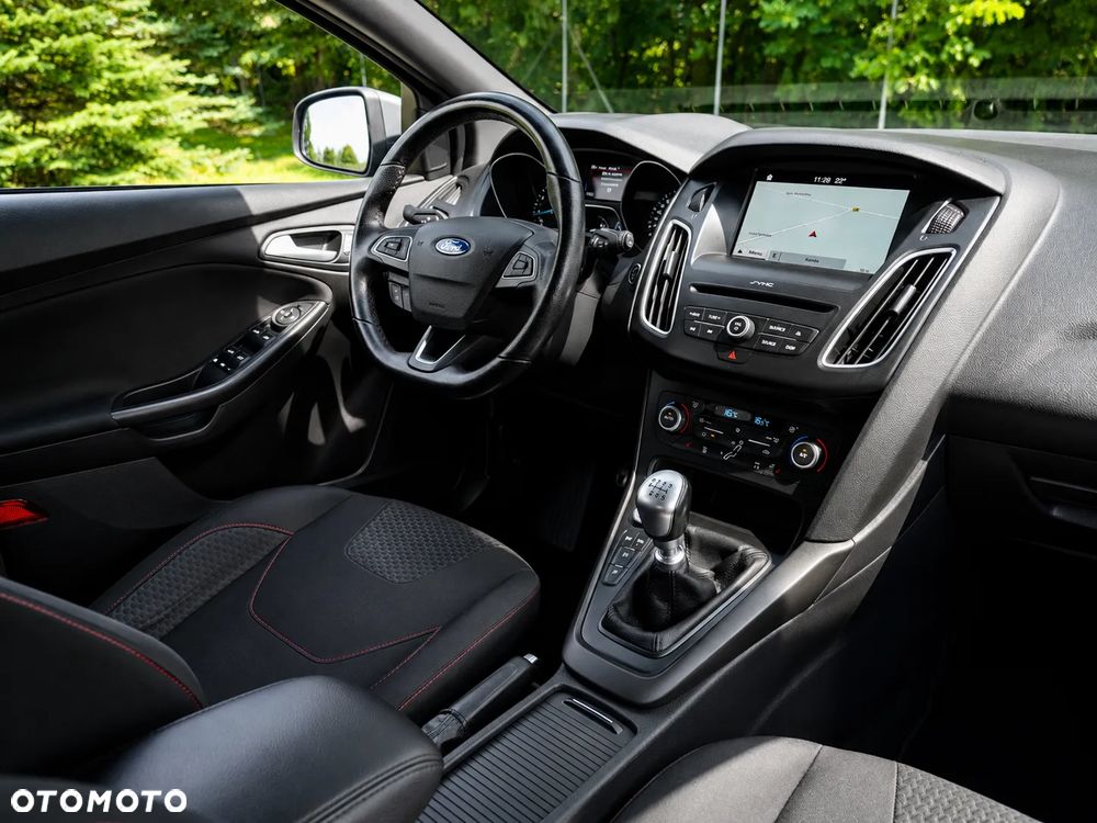 Ford Focus 1.5 EcoBoost ST-Line Black ASS - 12