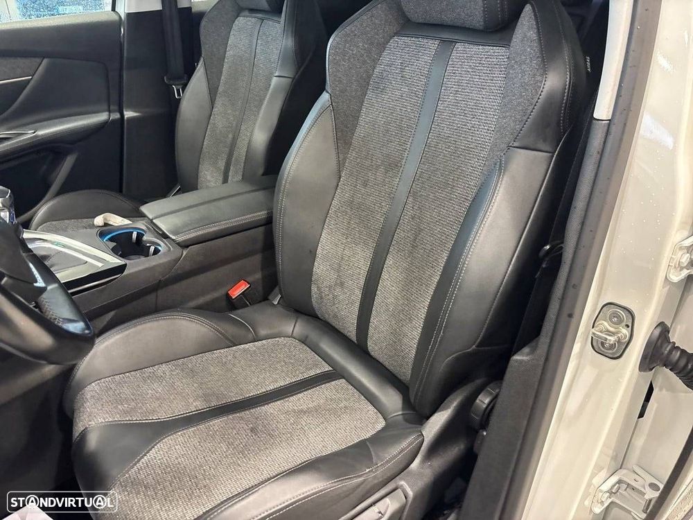 Peugeot 3008 1.5 BlueHDi Allure Pack - 9