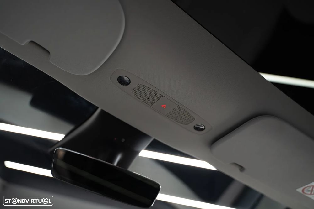 Tesla Model Y Long Range Tração Integral - 38