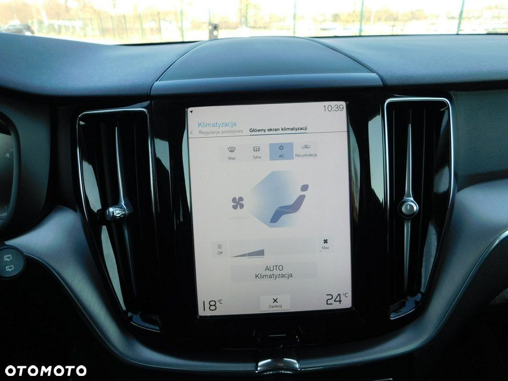 Volvo XC 60 D3 Momentum Pro - 18