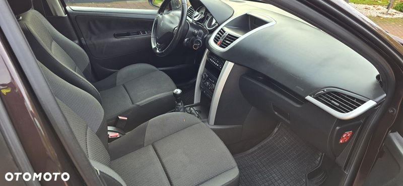 Peugeot 207 1.4 Business Line - 9