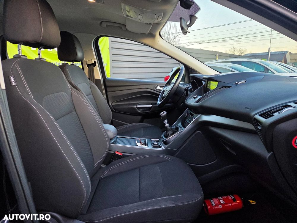 Ford Kuga 1.5 TDCi 2x4 Business Edition - 5