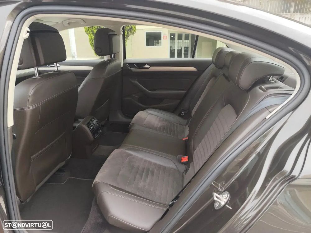 VW Passat 2.0 TDI Highline DSG - 15