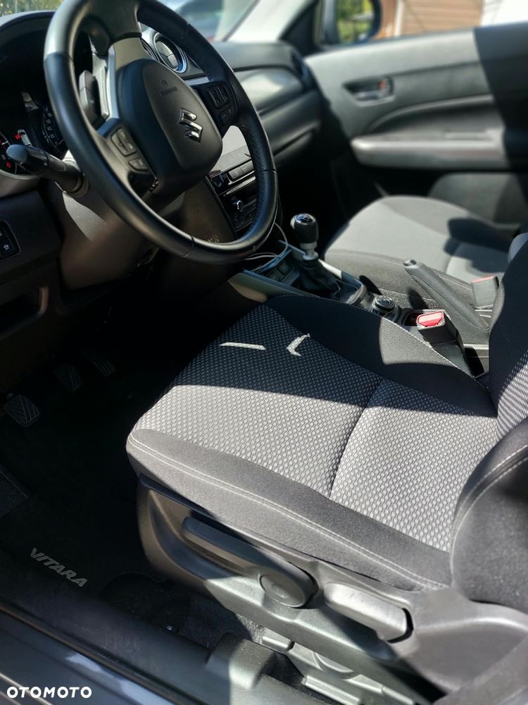 Suzuki Vitara 1.4 Boosterjet SHVS Premium 4WD - 23