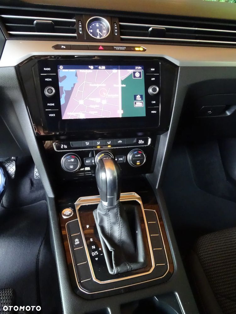 Volkswagen Arteon 2.0 TDI SCR DSG - 17