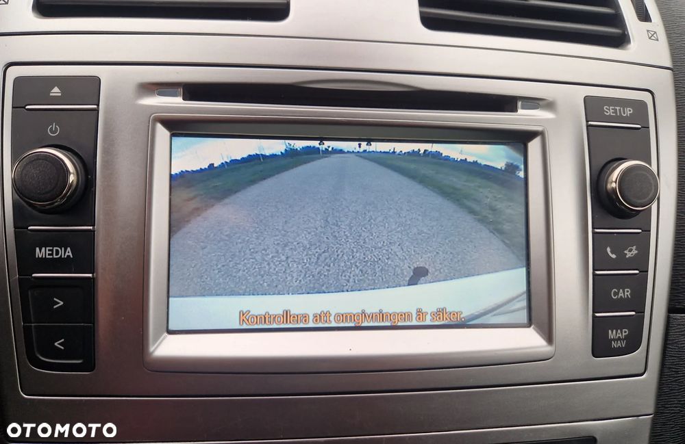 Toyota Avensis - 21