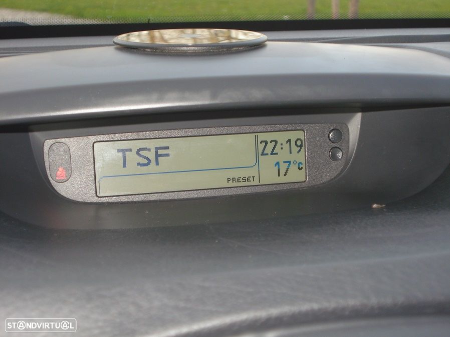 Renault Laguna Break 2.2 dCi FAP Privilege - 25