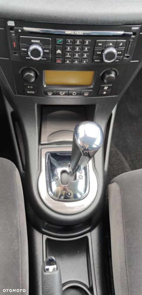 Citroën C4 HDi 110 FAP EGS6 Exclusive - 19