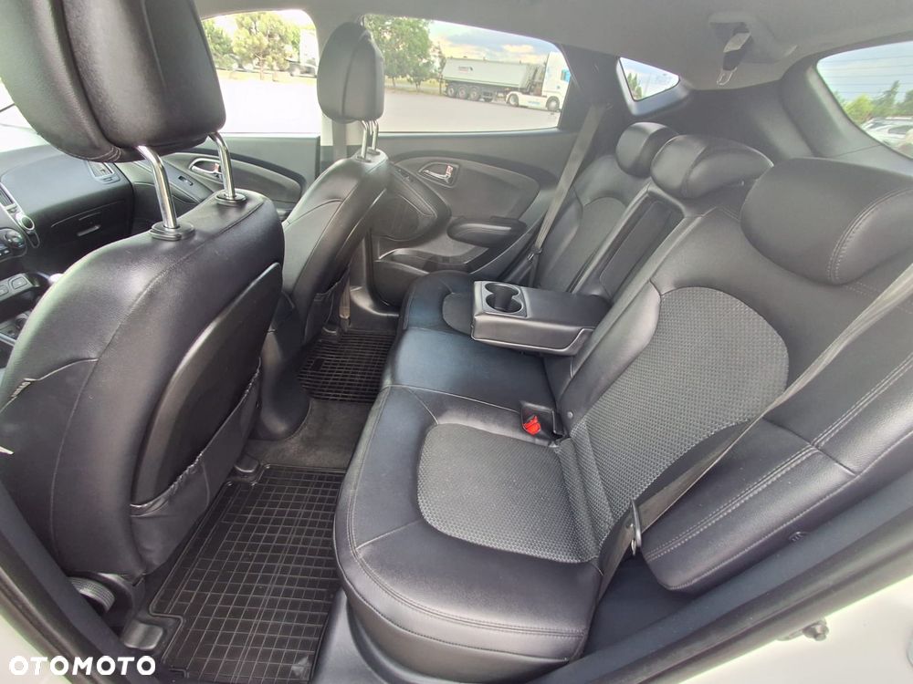 Hyundai ix35 1.7 CRDi Comfort 2WD - 17