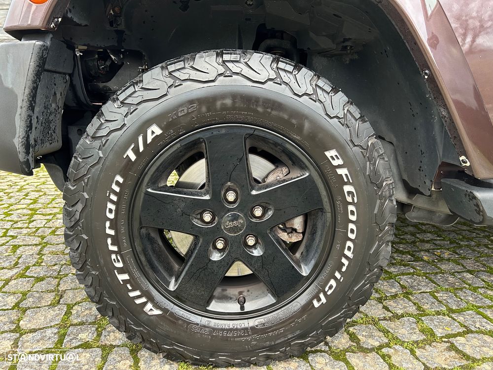 Jeep Wrangler Unlimited 2.8 CRD ATX Sahara Adventure Edition - 26