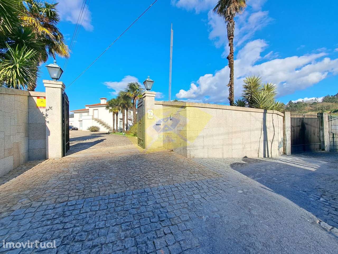 Moradia T3 em Pombeiro + Terreno Rústico - Grande imagem: 2/34