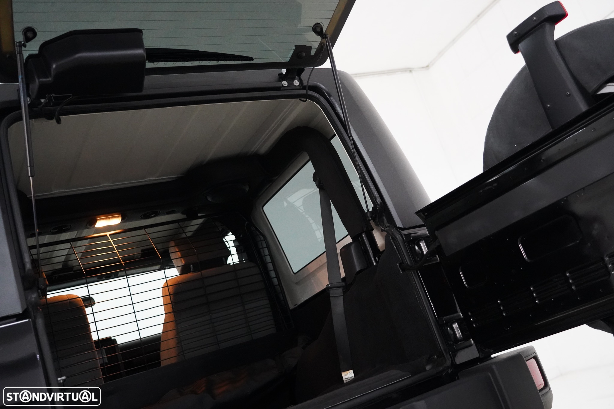 Jeep Wrangler - 15