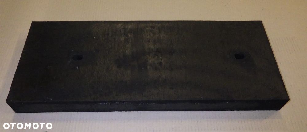 LEMIESZ GUMOWY ŚRODKOWY 550x220x50mm - 1