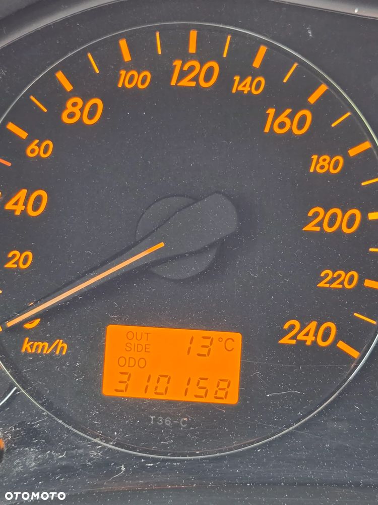 Toyota Avensis 1.8 VVT-i Sol - 14