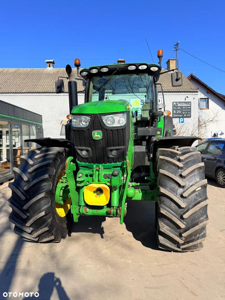 John Deere 6175R - 6