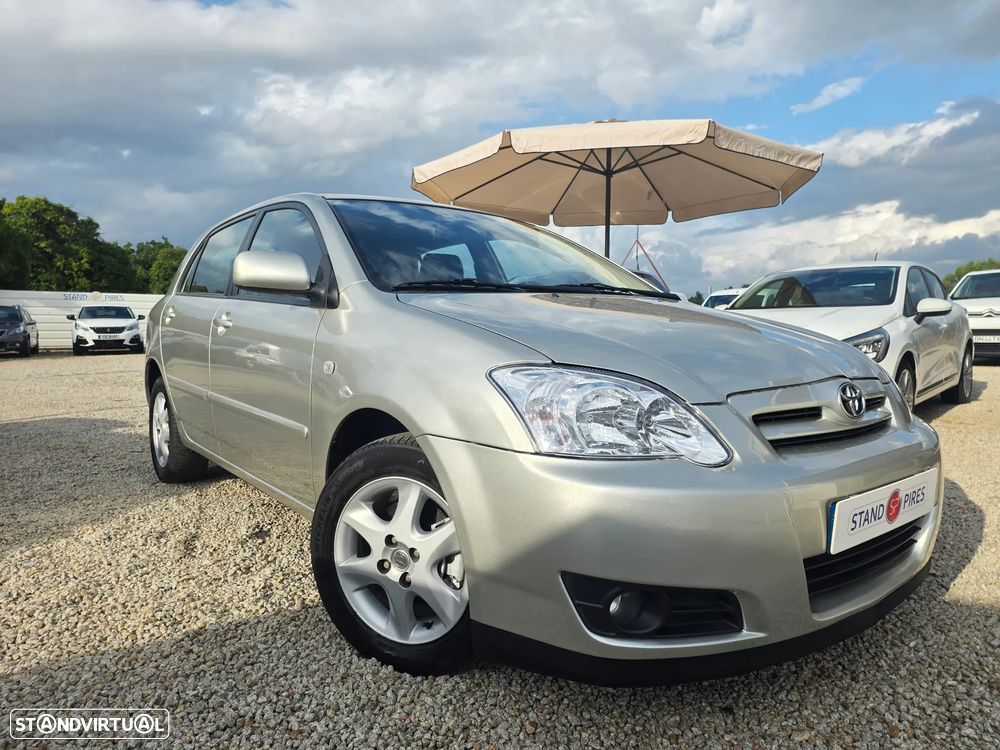 Toyota Corolla 1.4 D-4D i-Motion - 2