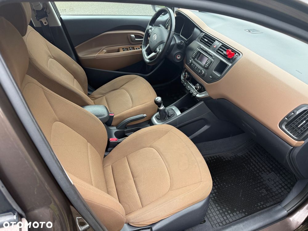 Kia Rio 1.2 XL - 7