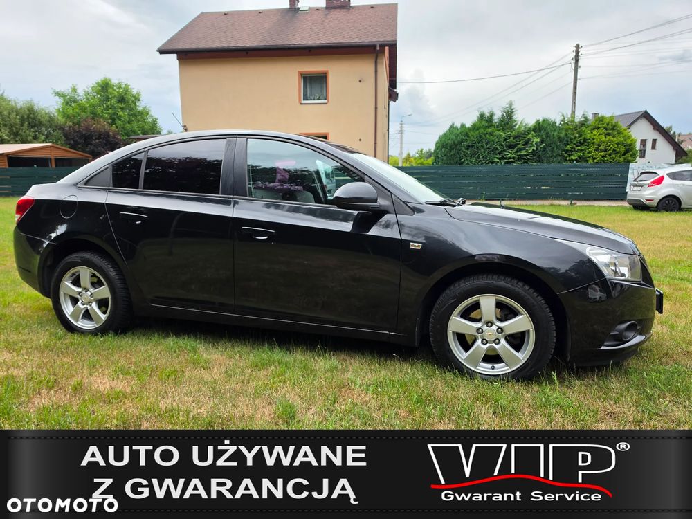 Chevrolet Cruze 1.6 - 4