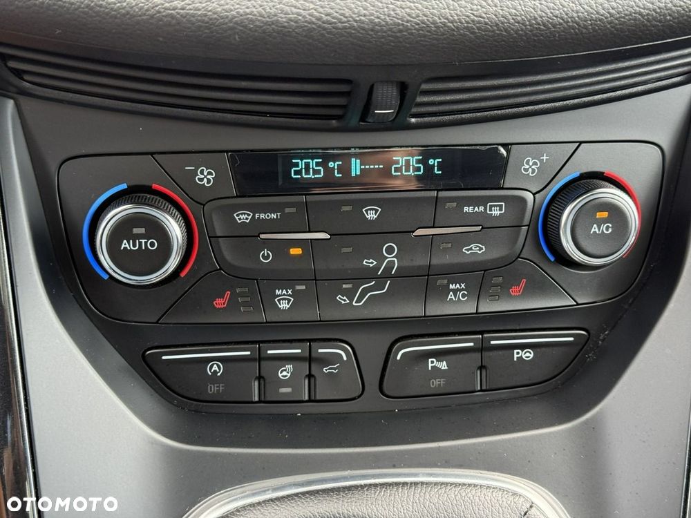 Ford Kuga 1.5 EcoBoost 2x4 ST-Line - 35