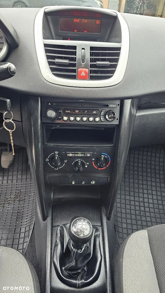 Peugeot 207 1.4 HDi Presence - 8