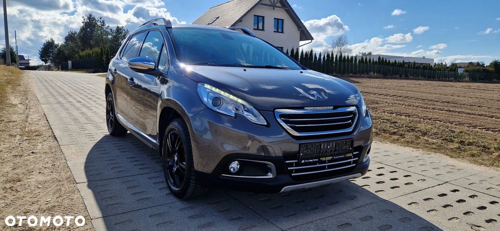 Peugeot 2008 1.6 e-HDi Allure S&S - 8