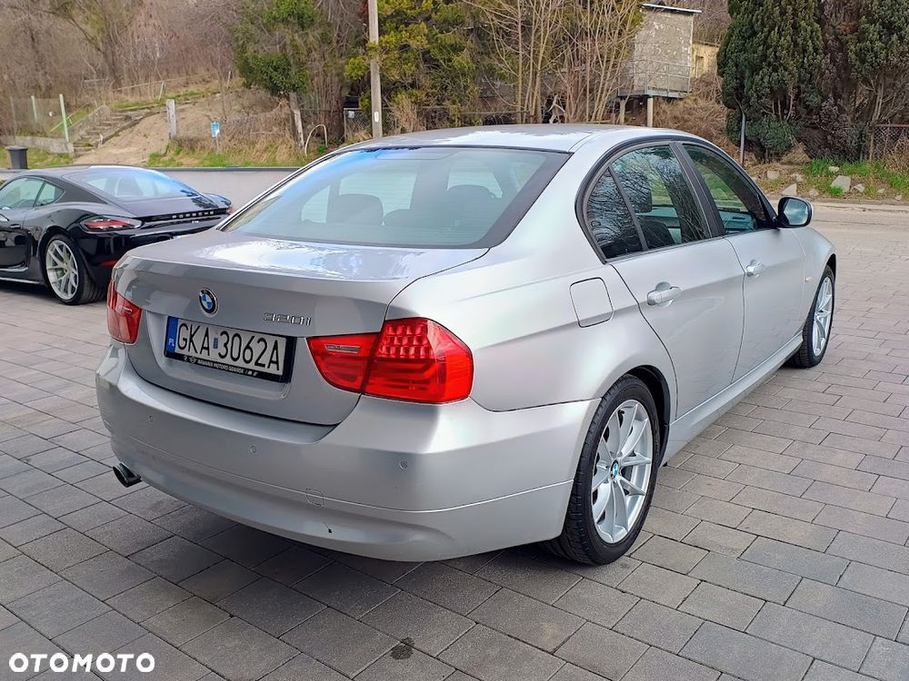 BMW Seria 3 320i - 19